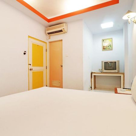 Mutiara Sari Hotel Makassar Exterior photo